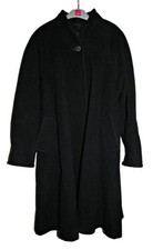 Elegante cappotto nero pura
