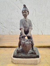 Scultura In Bronzo Ragazzo Con