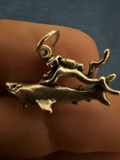 Ciondolo Squalo Con Sub