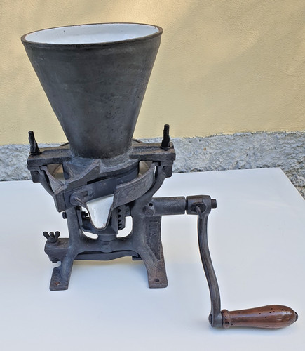 Antico mulino ghisa per - antico,