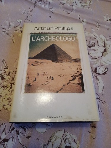 Archeologo arthur phillips - l'archeologo,