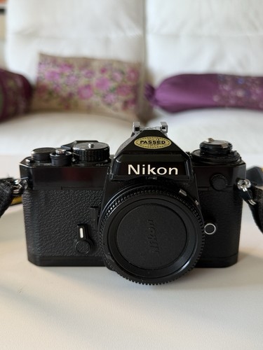 Nikon black corpo - nikon,