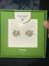 Orecchini a perno a grappolo