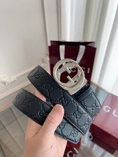 La cintura Gucci automatica in