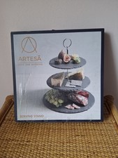 set da portata/alzata a tre piani in ardesia Artesà.