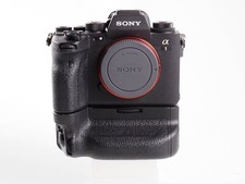SONY A1 W/GRIP LESS THAN 4500