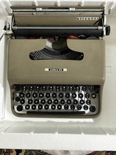 Macchina Da Scrivere Olivetti