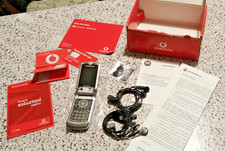 Motorola RAZR  V3X - Vodafone - con istruzioni e scatola originale 2004