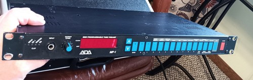 Preamplificatore valvolare