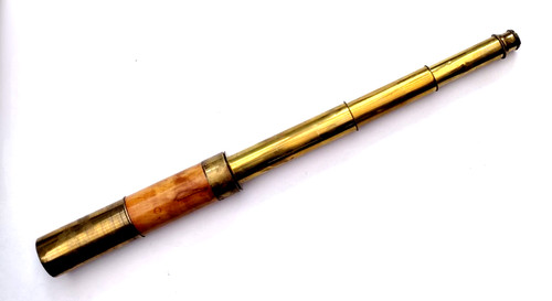Telescopio marino vintage tre