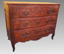 Raro e particolare Cassettone