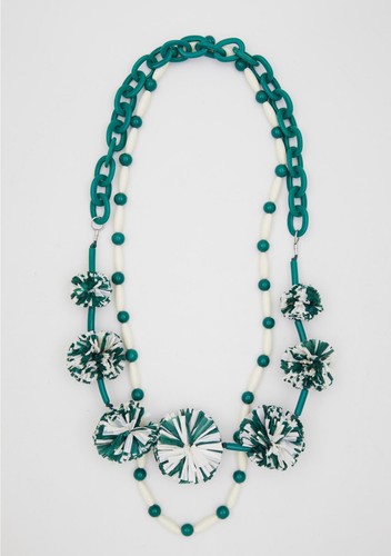 Collana con pon in - con,