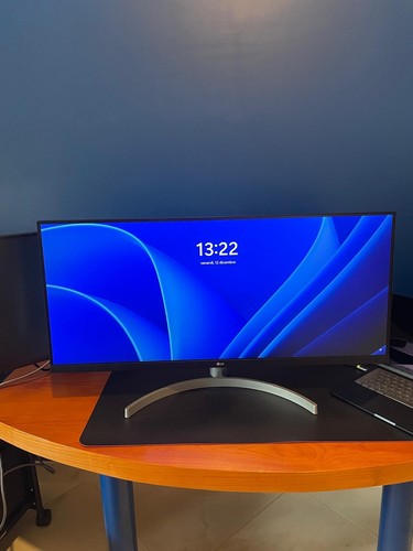 Ultrawide monitor 34 - lg, 34"