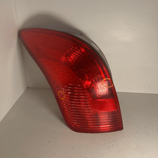 6350FG Fanale post. SX PEUGEOT 308 1.6 8V e-HDi (84Kw) Stop&Start Sw 5p/d/1