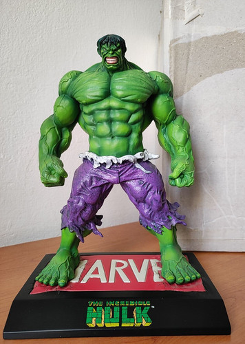 The incredible hulk maquette - the,
