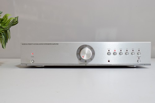 Amplificatore integrato - amplificatore,