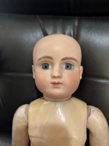 Rare jolie poupee - jolie,