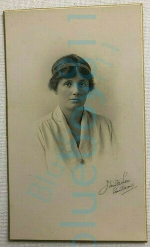 1930s cabinet card photo - cabinet, woman
