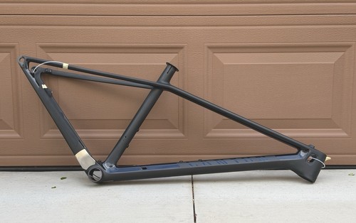 Canyon exceed size m - sl,,