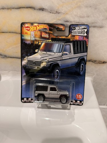 Hot wheels premium - hot,