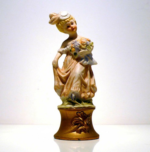 Dama damina porcellana