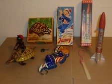 Sconto molti vecchi giocattoli