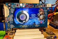Scheda video Sapphire ATI Radeon HD 2600 Pro 512 MB RV630 AGP-8X DirectX 10