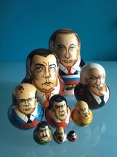 "Matrioska" Lider politici RUSSIA, legno, dipinto a mano 9 pezzi, altezza 13 cm.