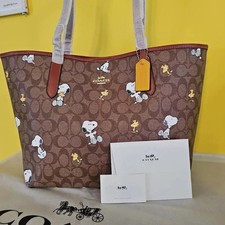 Coach Peanuts Snoopy CF166