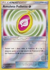 CARTA POKEMON - ALLENATORE - STRUMENTO - AMULETO FOLLETTO - 174/214 - HOLO