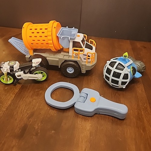 Little tikes big adventures - little,