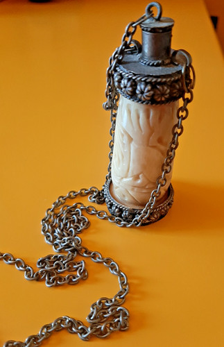 Collana etnica ciondolo
