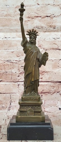 Scultura bronzo liberty di - in,