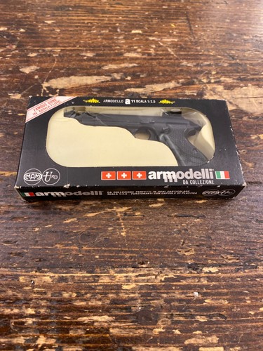 Armodelli guerra appesa al - armodelli-la,