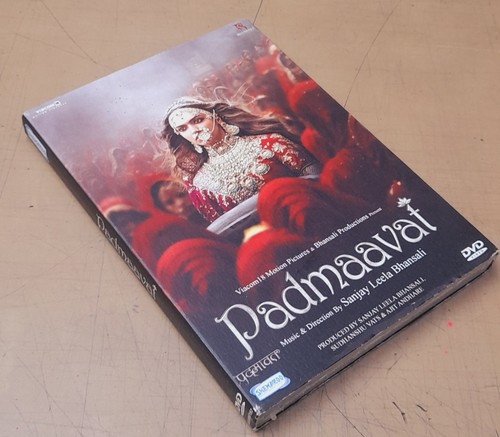 Paadmaavat deepika ranveer - deepika,,