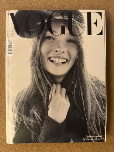 Vogue italy italia magazine - italia,
