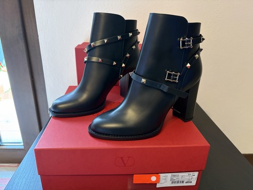 Valentino garavani rockstud - valentino,