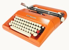 Macchina da scrivere Olivetti