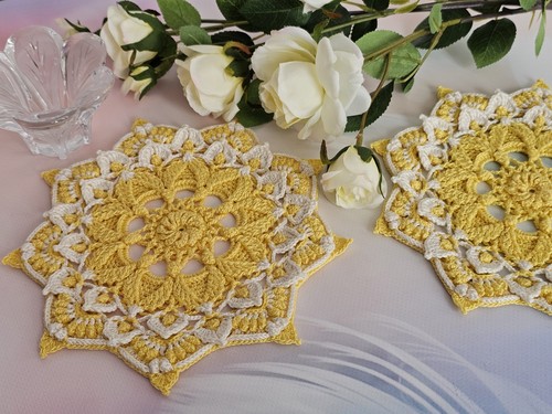 Set two yellow textured - set,
