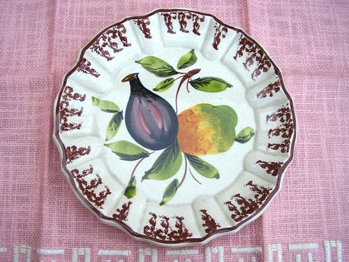 Vecchio piatto ceramica di - vecchio, in