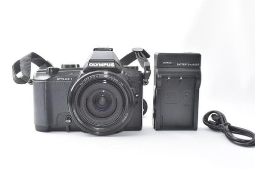 Fotocamera digitale compatta