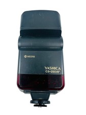 YASHICA CS-250AF FLASH