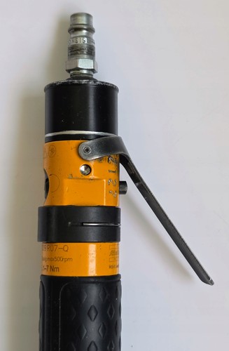 Avvitatore angolare pneumatico