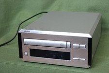 Yamaha CDX-E100 Lettore CD