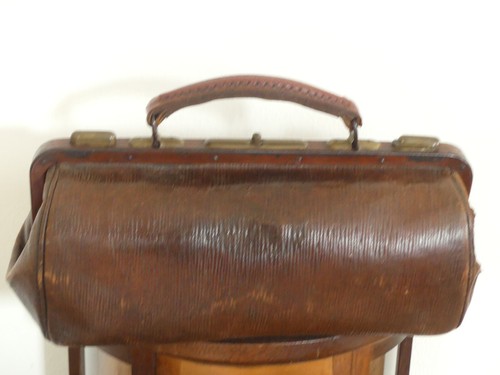 Antica borsa medico - antica, in