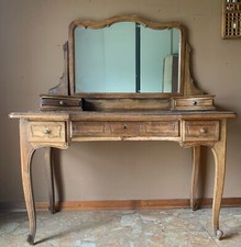 Toilette antica. Stile Luigi