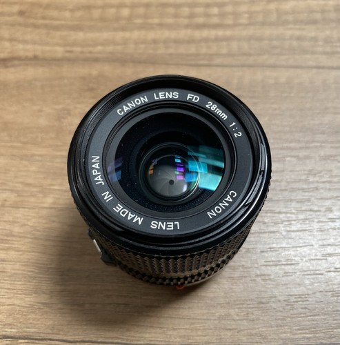 Canon 28mm f2 - fd,