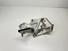 PIASTRA POGGIAPIEDI DESTRO BMW