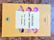 Crescere con yoga tra i - con,