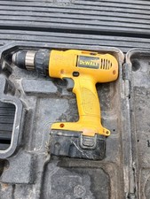Dewalt 14,4 V DE9094. Trapano